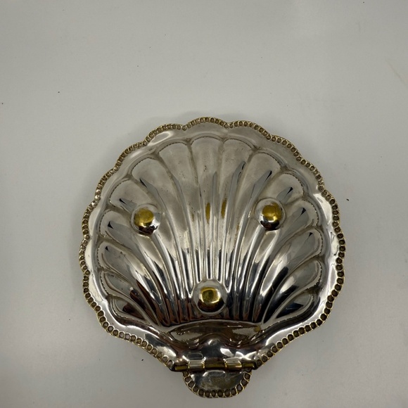 VINTAGE E & JL (E&J LEEK) SILVER PLATE CLAM SHELL BUTTER DISH W/ FROSTED GLASS - Picture 5 of 16